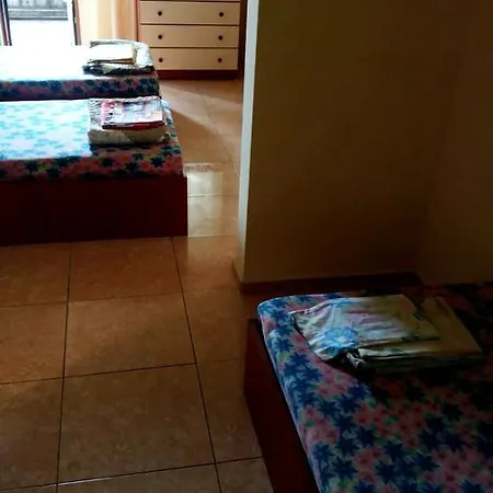 Guest house Къща За Гости Б1 *